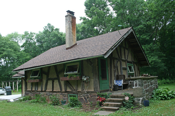 Frank and Jennifer's House